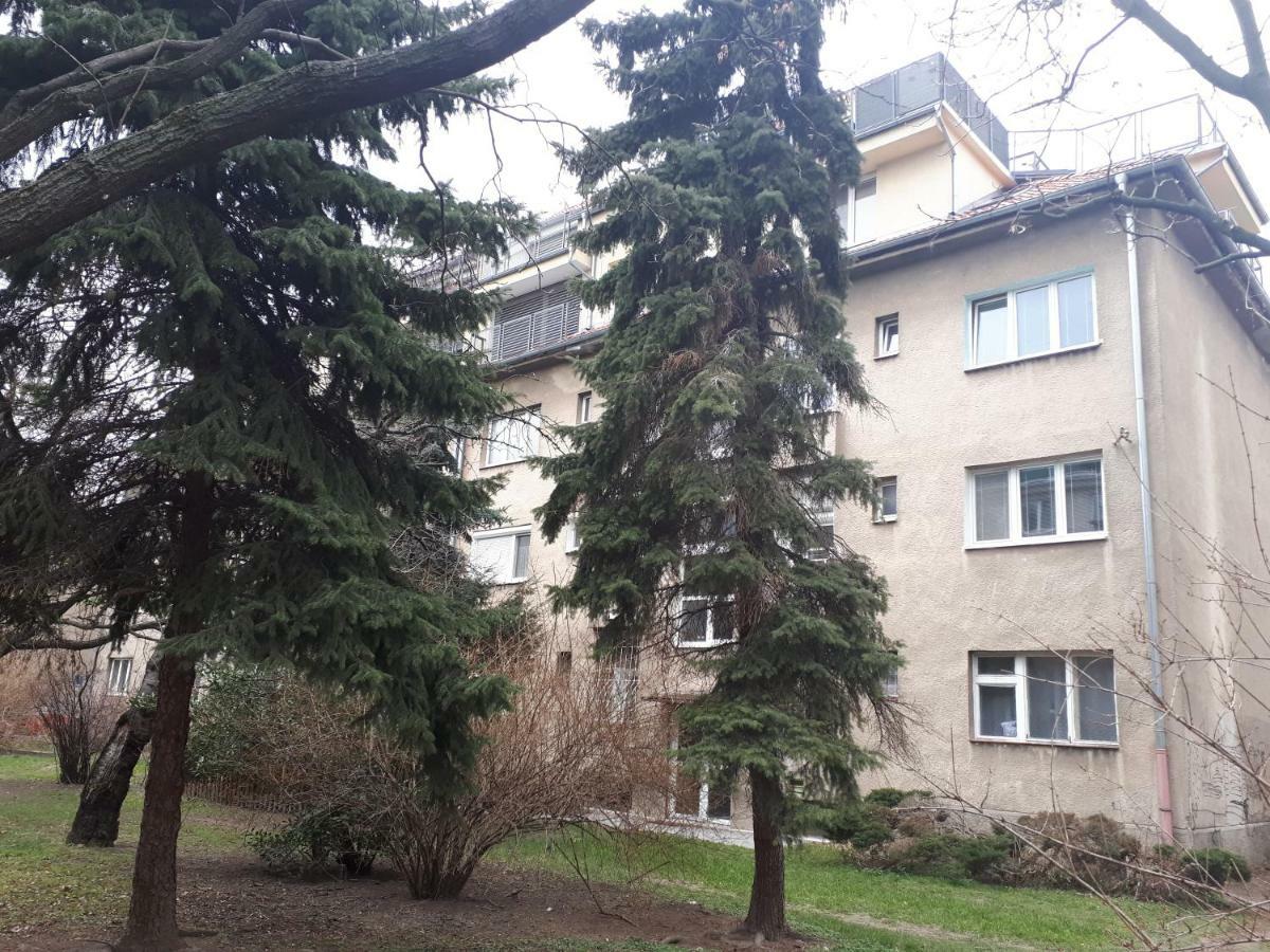 Utulny Apartman V Bratislava 15 외부 사진