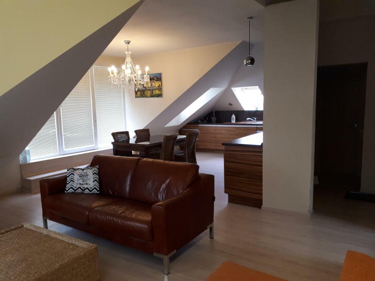 Utulny Apartman V Bratislava 15 외부 사진