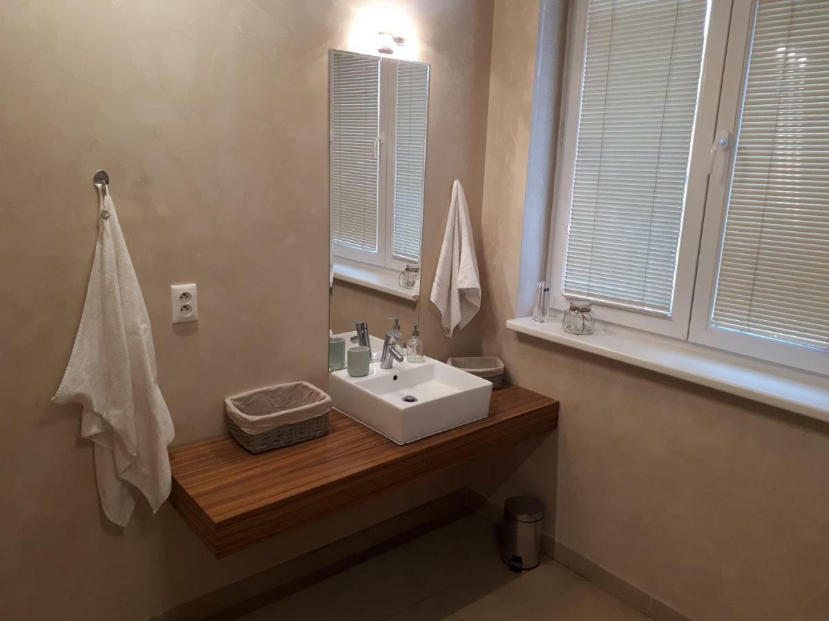Utulny Apartman V Bratislava 15 외부 사진